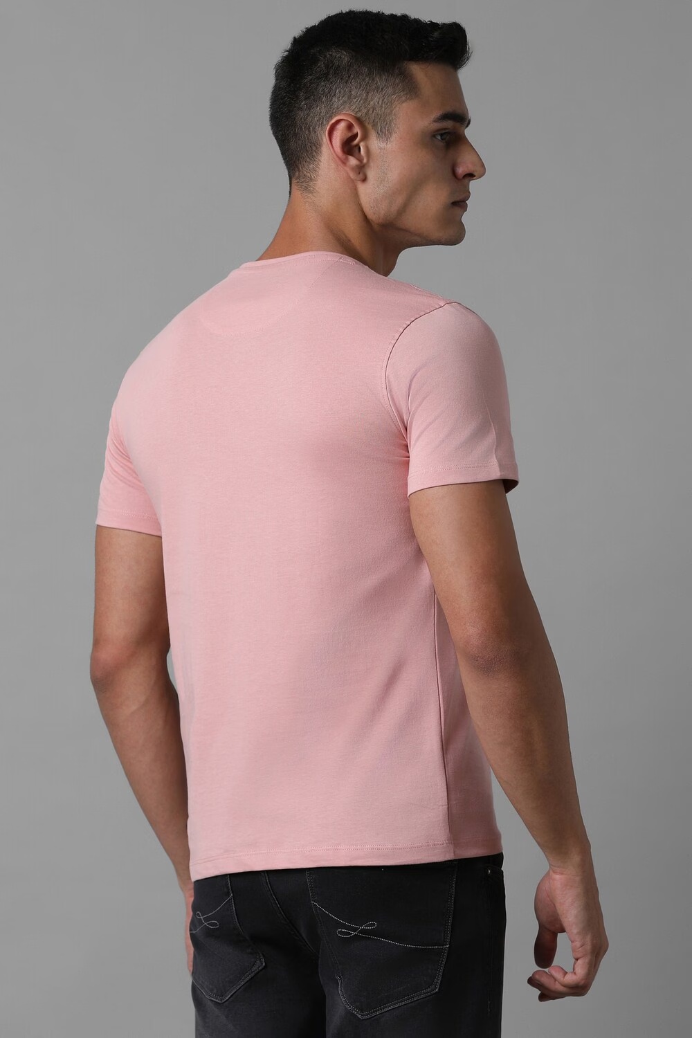 36250-men-pink-solid-crew-neck-t-shirt-pink-1.jpg