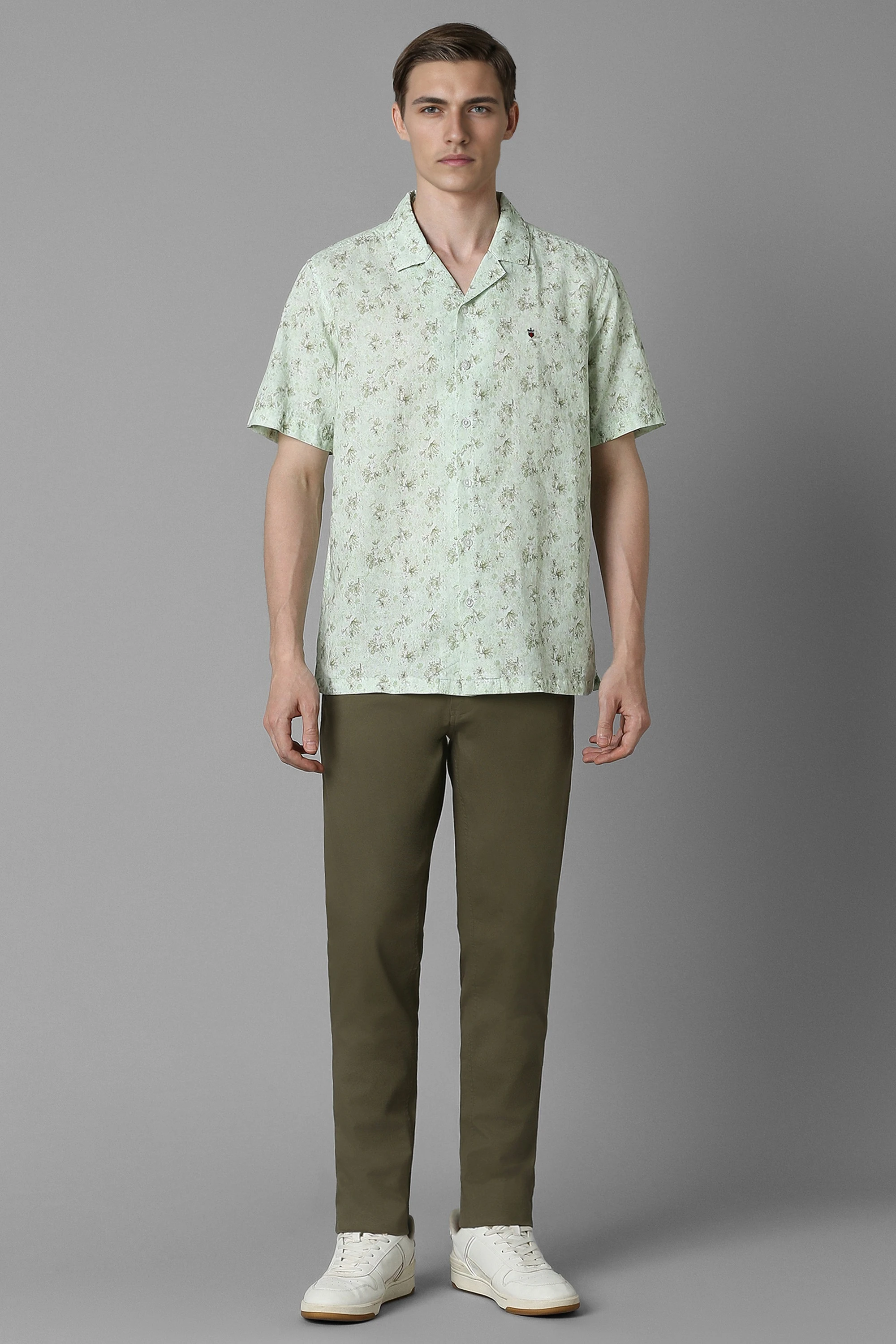 36258-men-green-slim-fit-print-half-sleeves-casual-shirt-green-1.webp