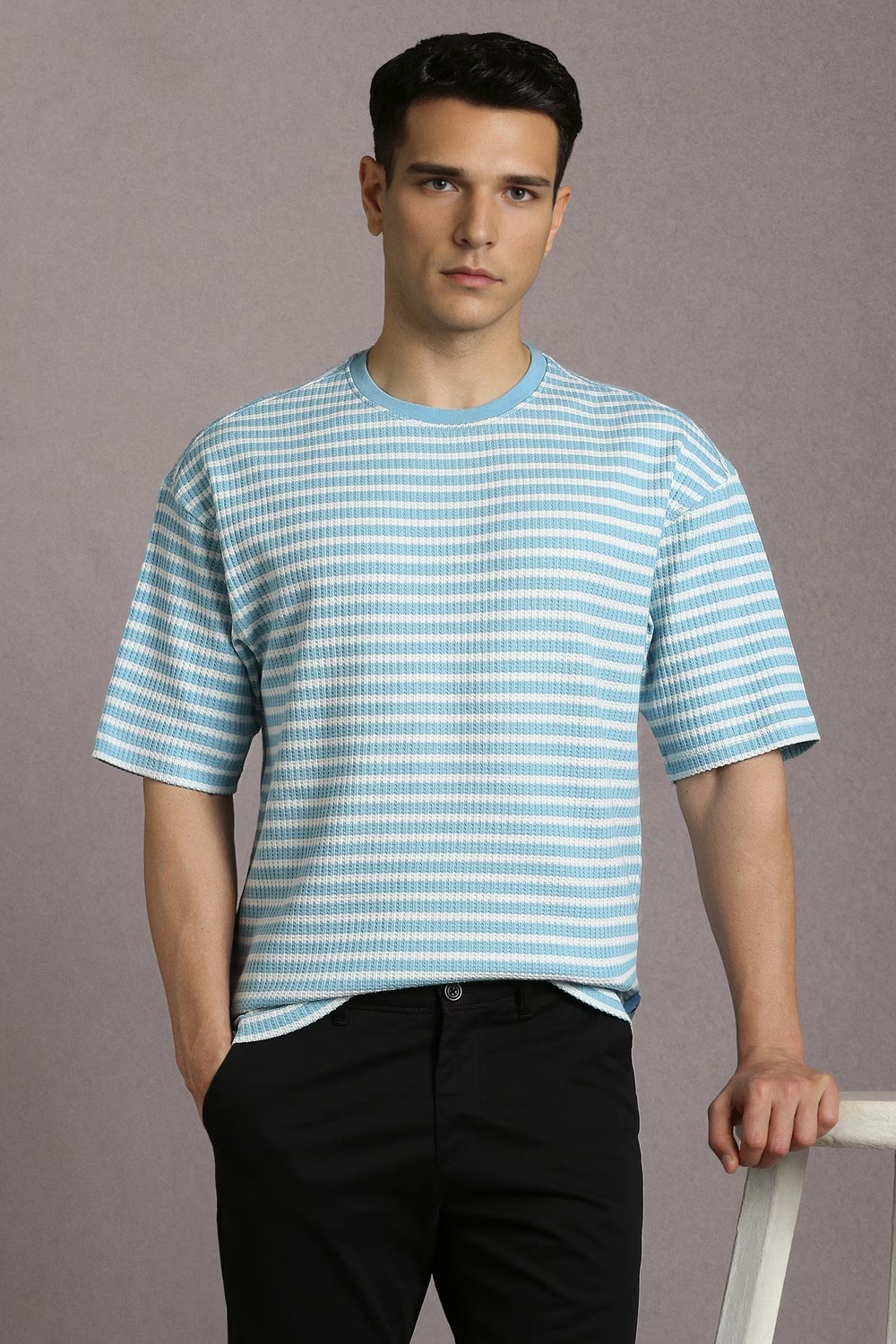 Men Light Blue Stripe Crew Neck T-shirt-Light Blue