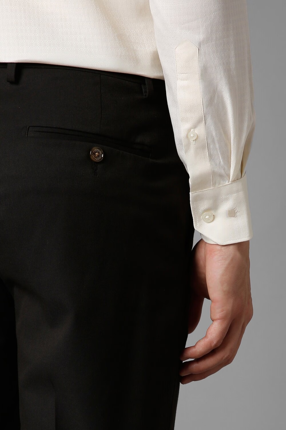 36805-men-cream-classic-fit-textured-full-sleeves-formal-shirt-cream-1.jpg