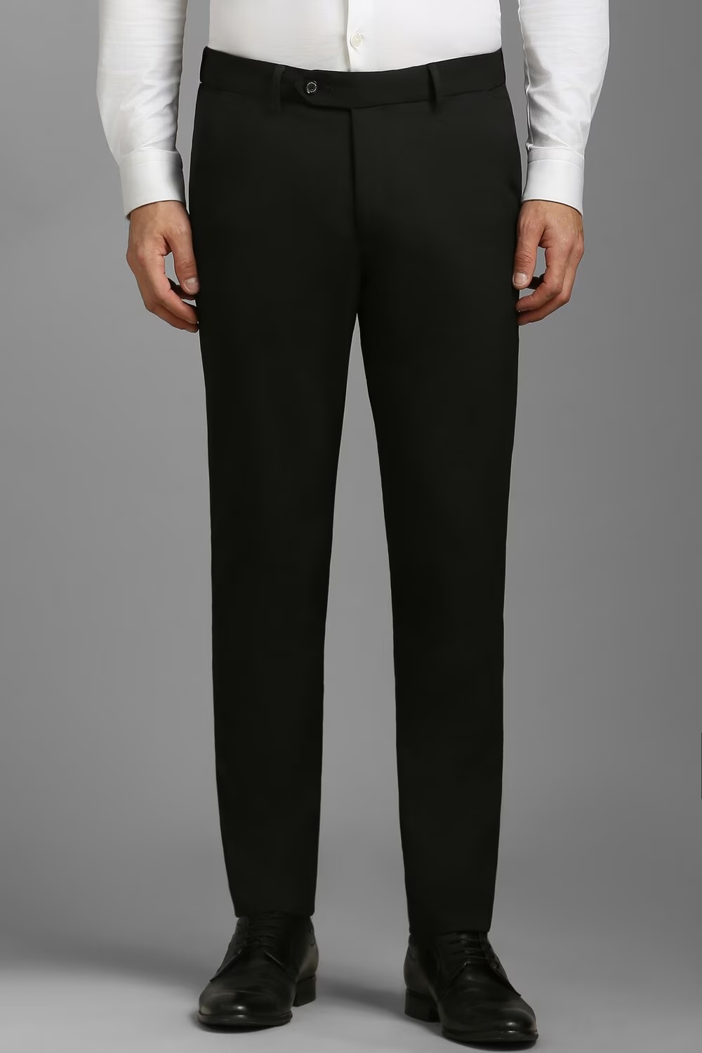 Men Black Slim Fit Solid Flat Front Formal Trousers-Black