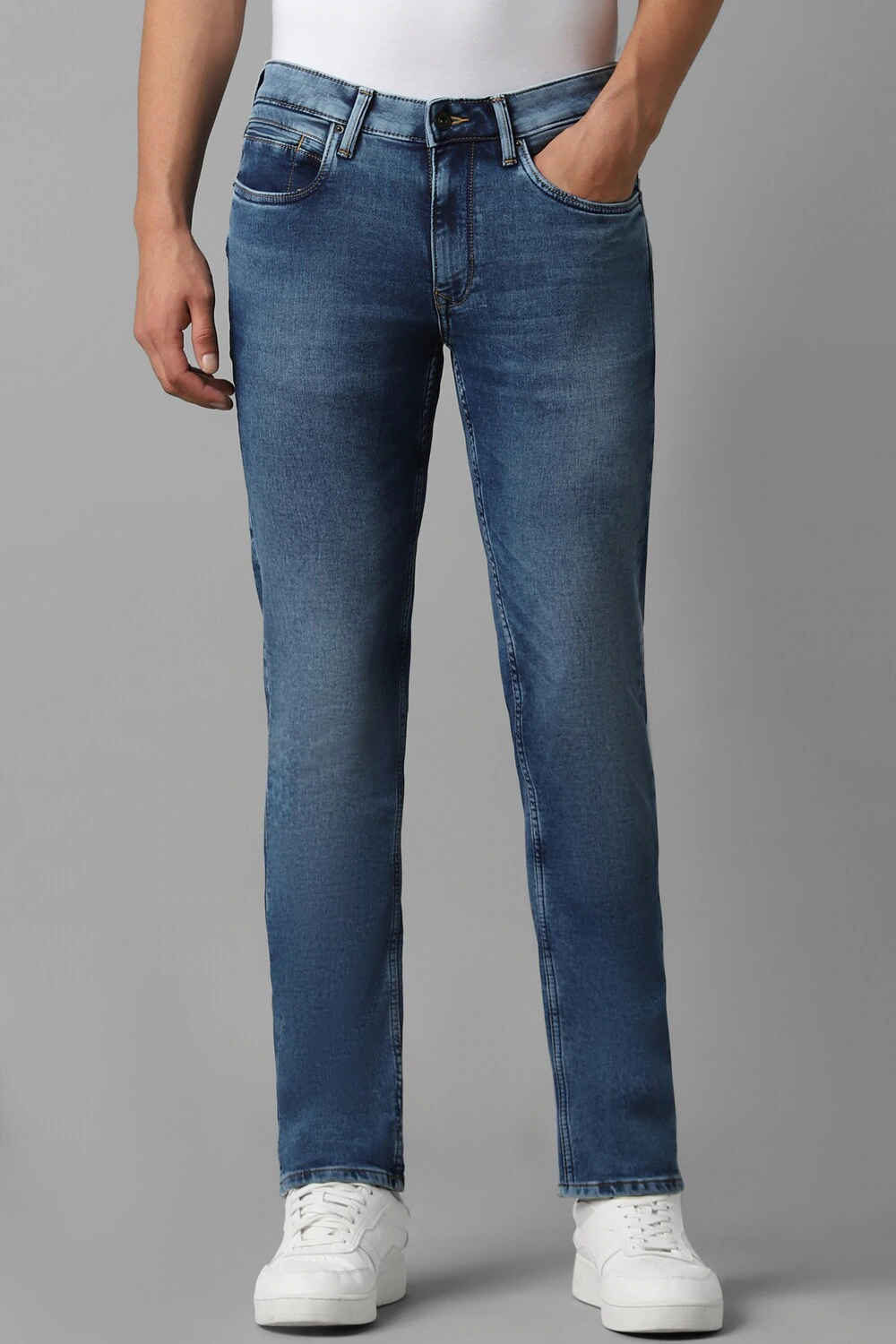 Men Navy Mid Slim Fit Jeans-Navy