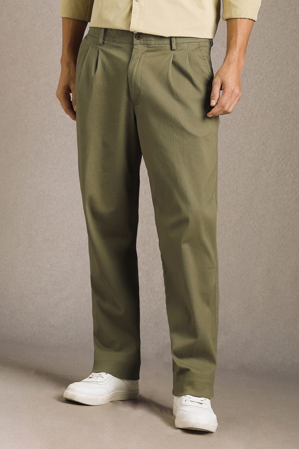 Men Olive Solid Pleated Formal Trousers-Olive