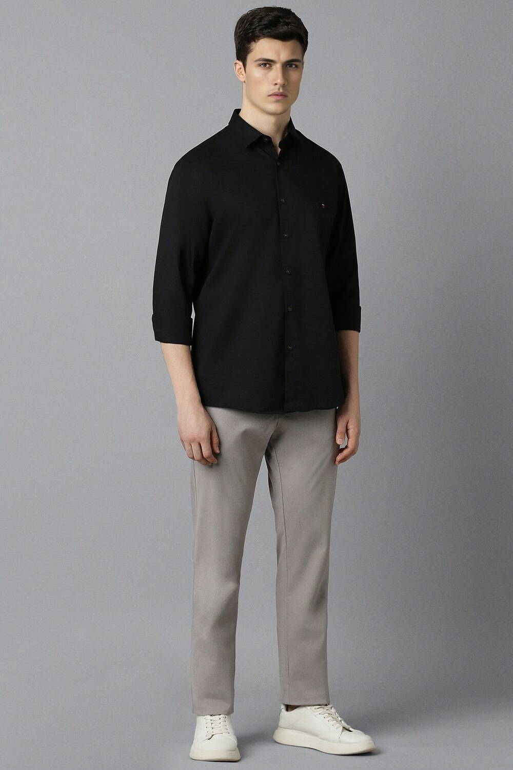 38848-men-black-slim-fit-solid-full-sleeves-casual-shirt-black-1.jpg