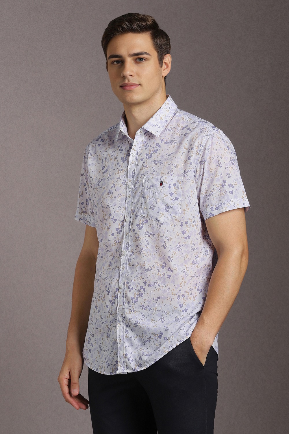 39023-men-white-print-half-sleeves-casual-shirt-white-1.jpg