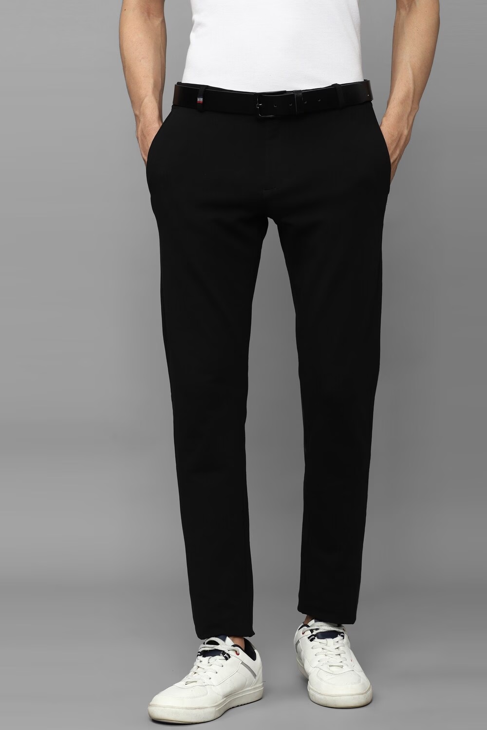 Men Black Super Slim Fit Solid Flat Front Casual Trousers-Black