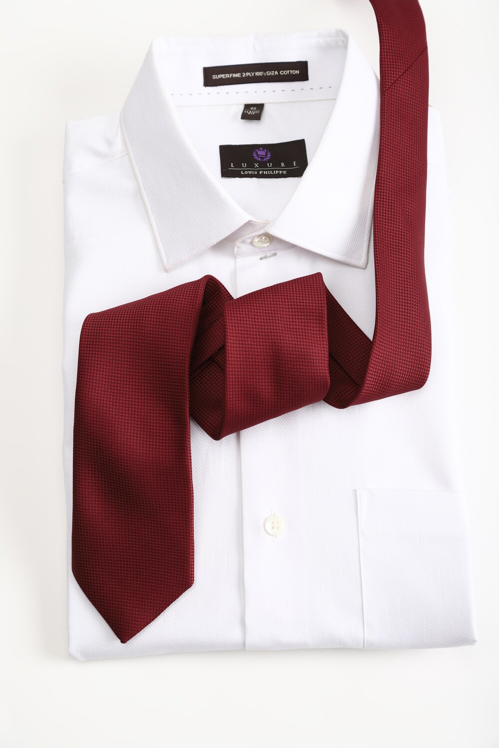 Men Red Embroidered Tie-Red