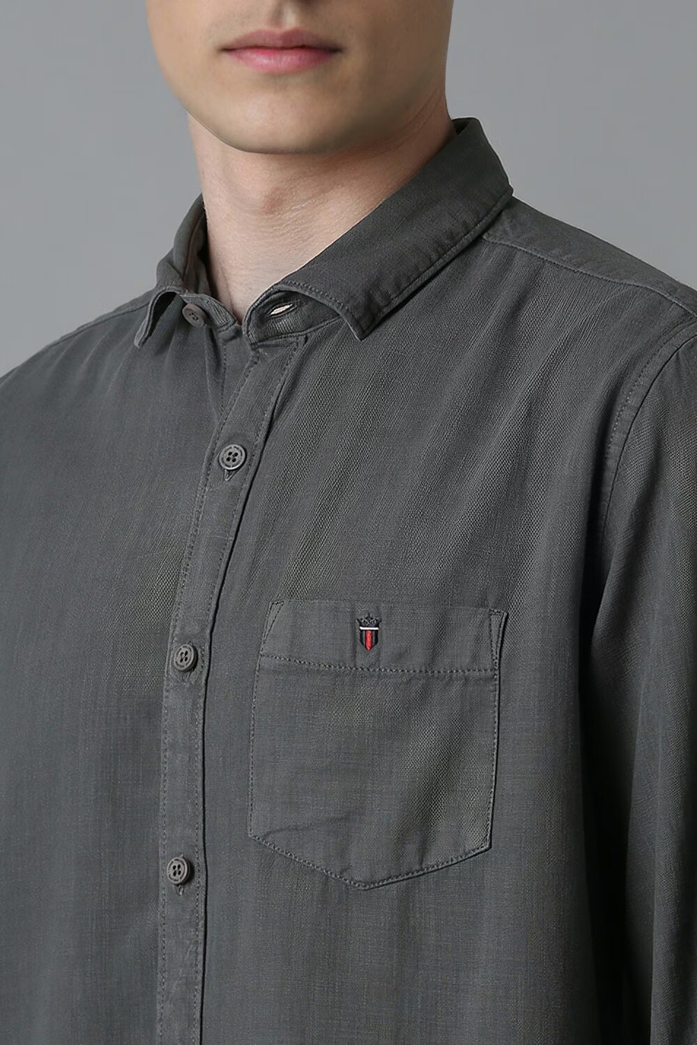 39391-men-grey-slim-fit-textured-full-sleeves-casual-shirt-grey-1.jpg