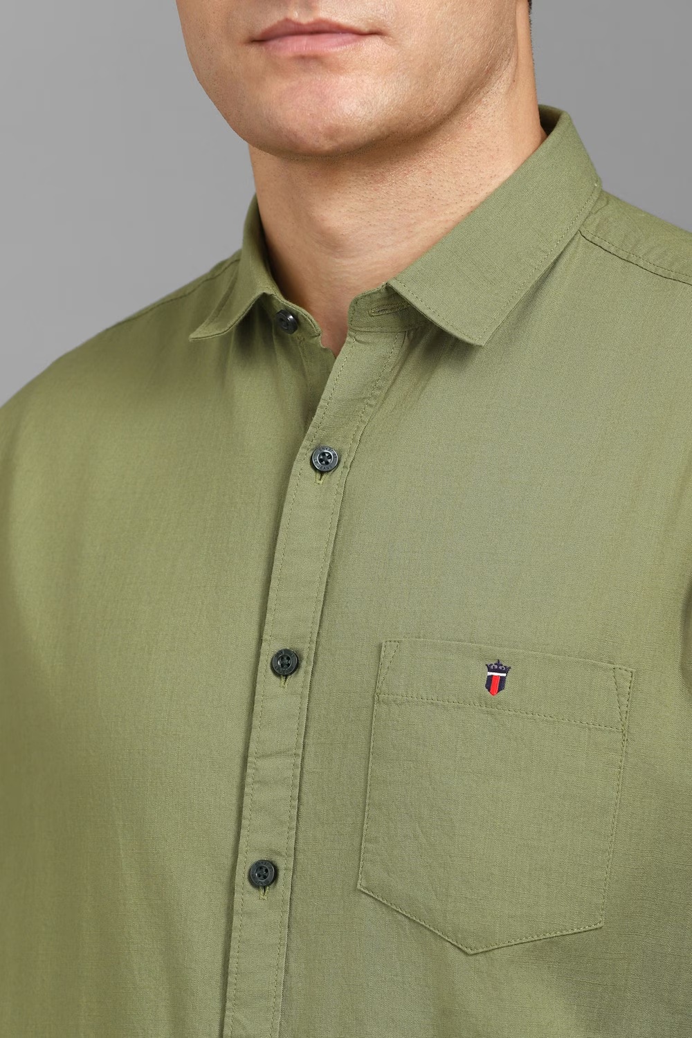 3963-men-olive-solid-full-sleeves-casual-shirt-olive-1.jpg