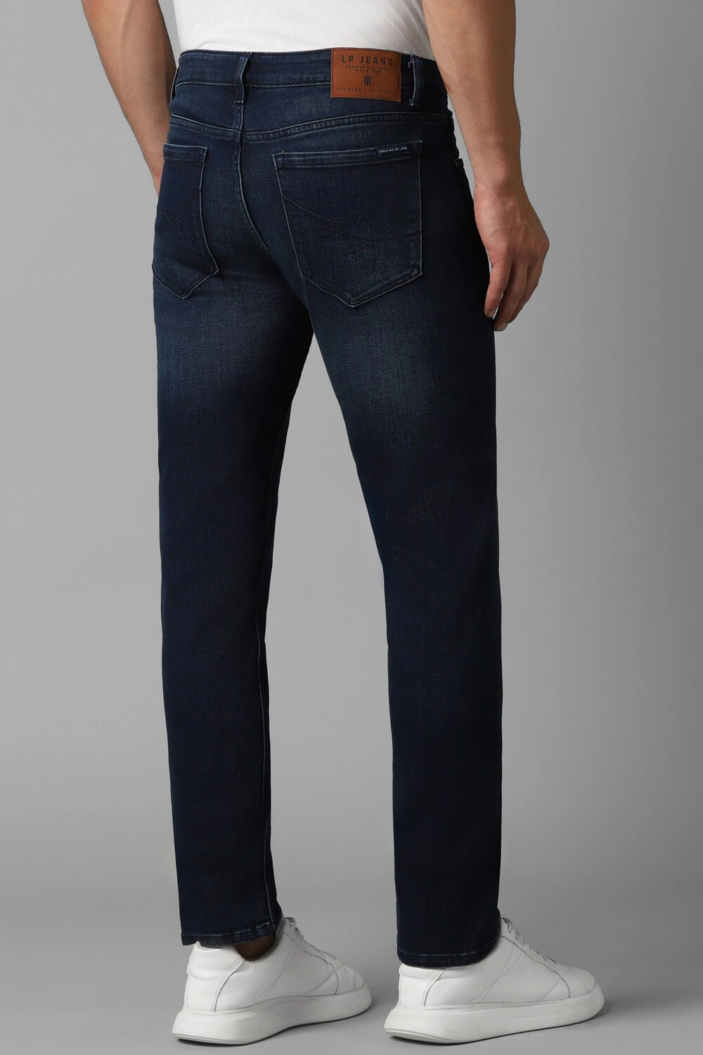 40225-men-navy-dark-slim-fit-jeans-navy-1.webp