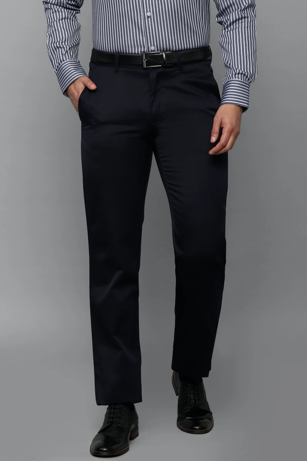 Men Navy Slim Fit Solid Flat Front Formal Trousers-Navy