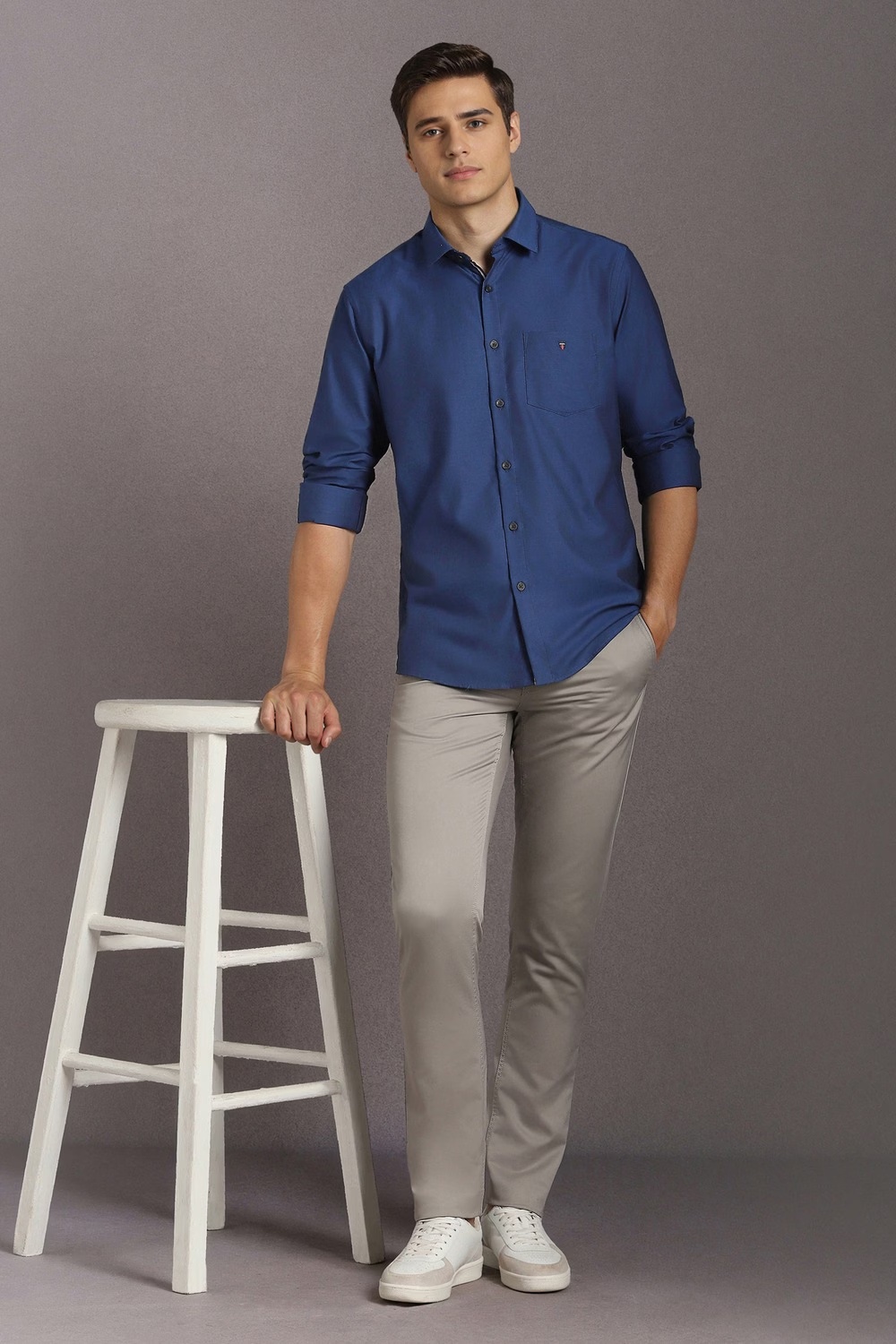 41002-men-blue-textured-full-sleeves-casual-shirt-blue-1.jpg