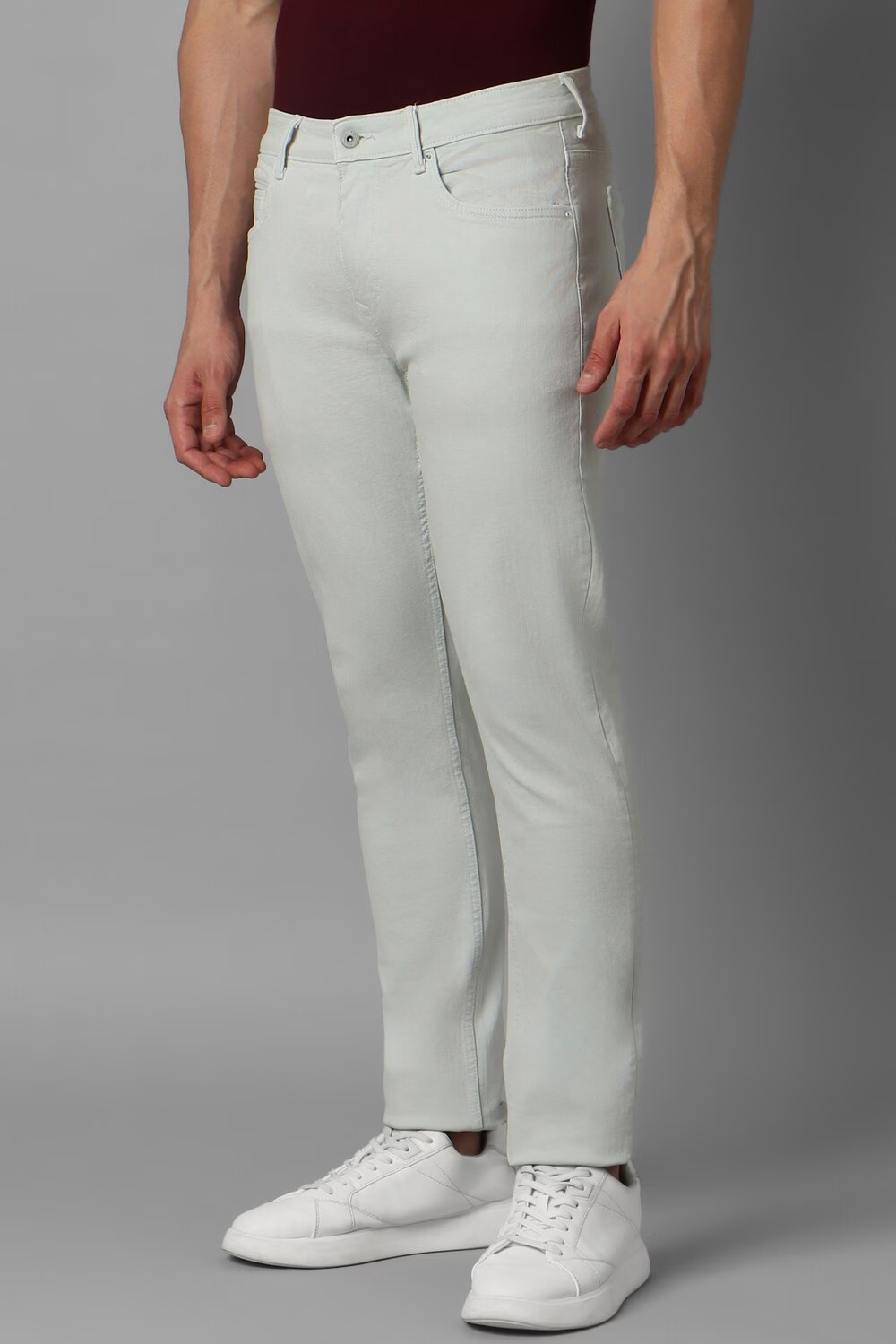 41071-men-grey-dark-slim-tapered-fit-jeans-grey-1.jpg