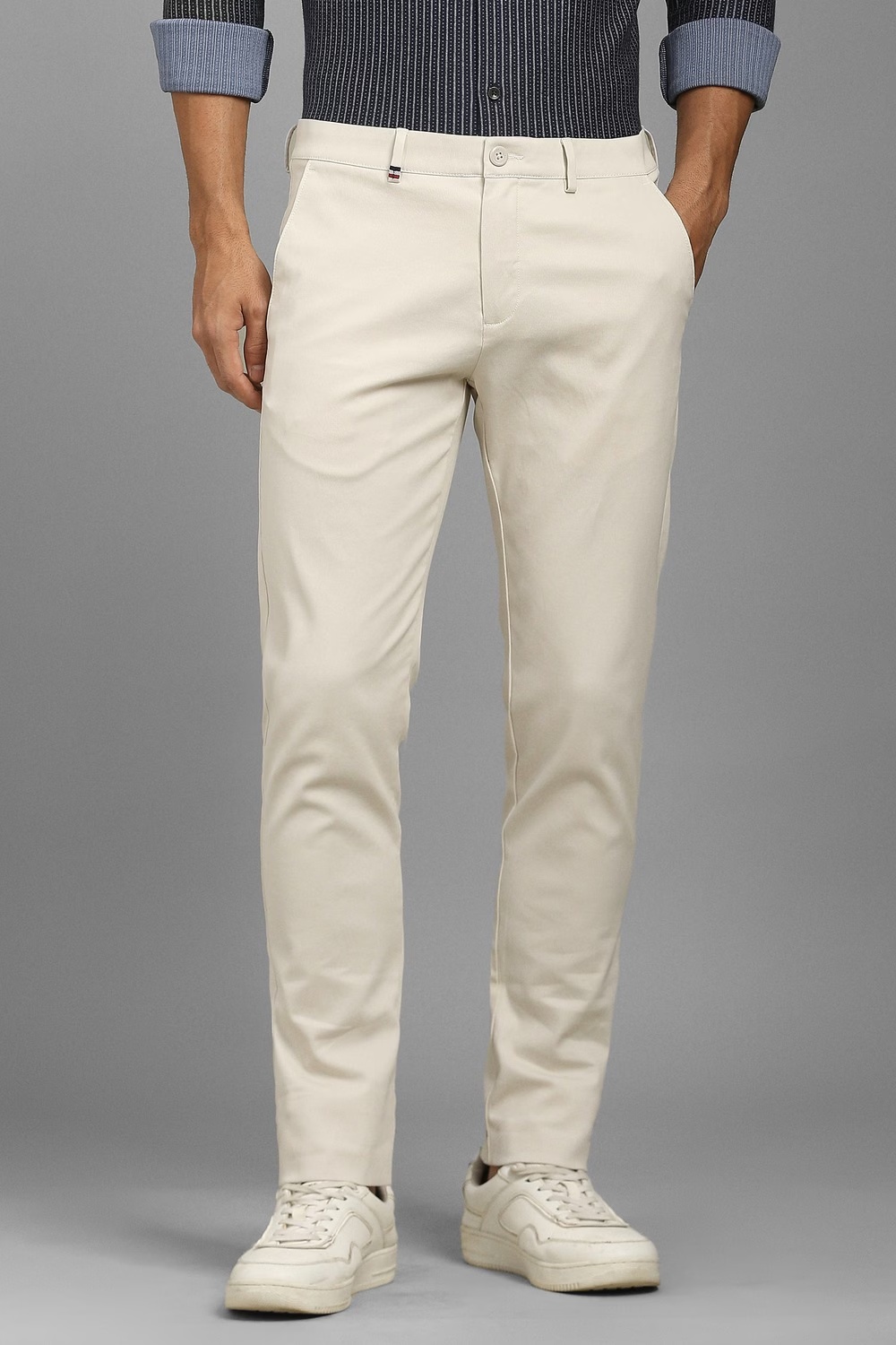 Men White Solid Flat Front Casual Trousers-White