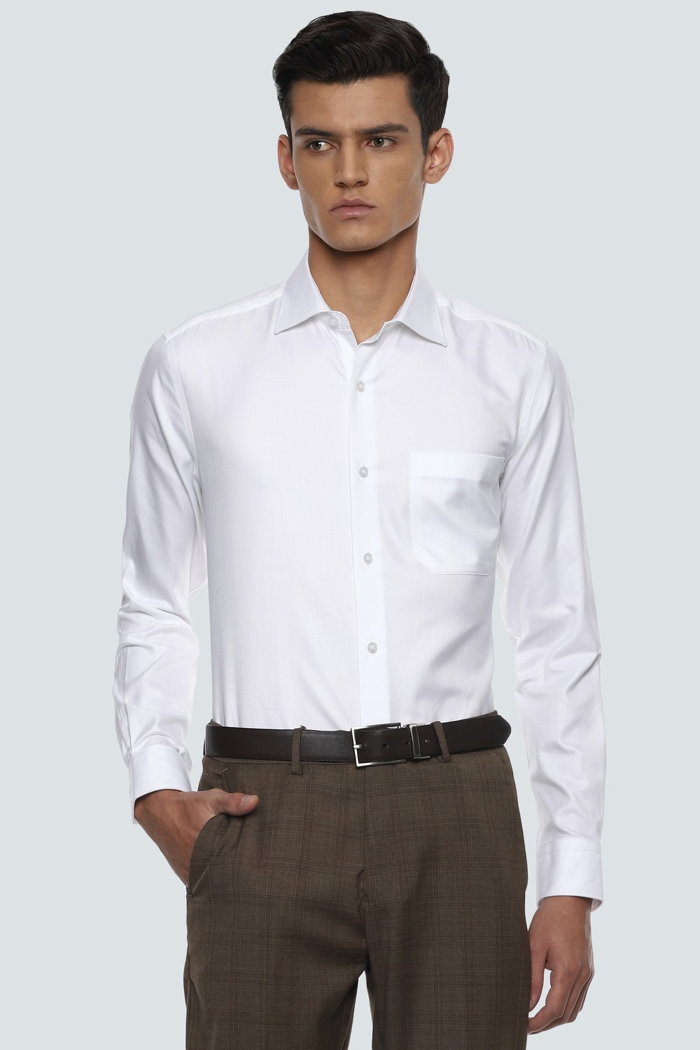 Men White Classic Fit Solid Full Sleeves Formal Shirt-White