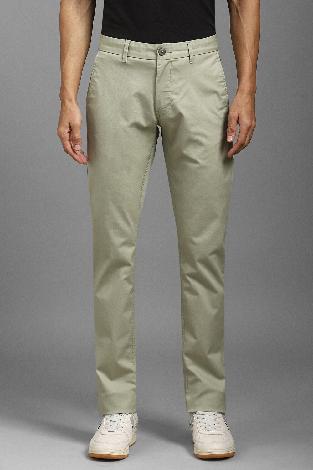 Men Olive Super Slim Fit Solid Flat Front Casual Trousers-Olive