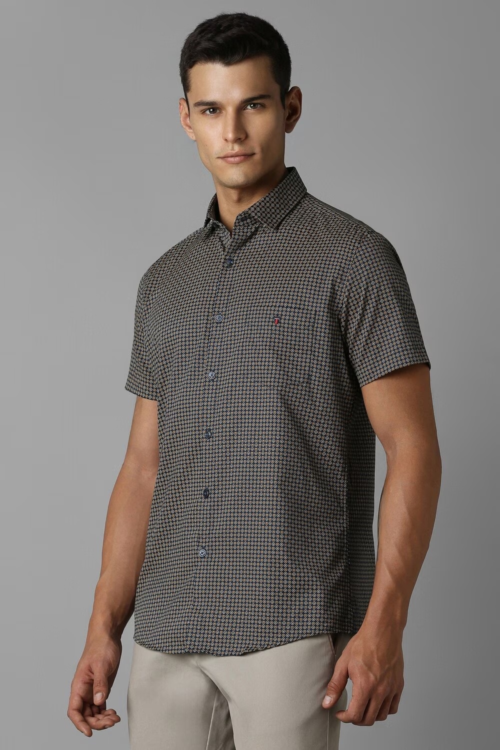 4174-men-black-slim-fit-print-half-sleeves-casual-shirt-black-1.jpg