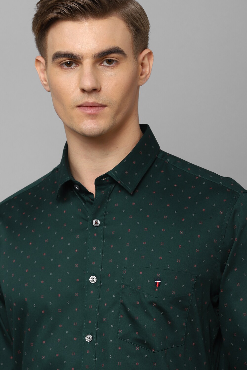 42-men-green-slim-fit-print-full-sleeves-casual-shirt-green-1.jpg