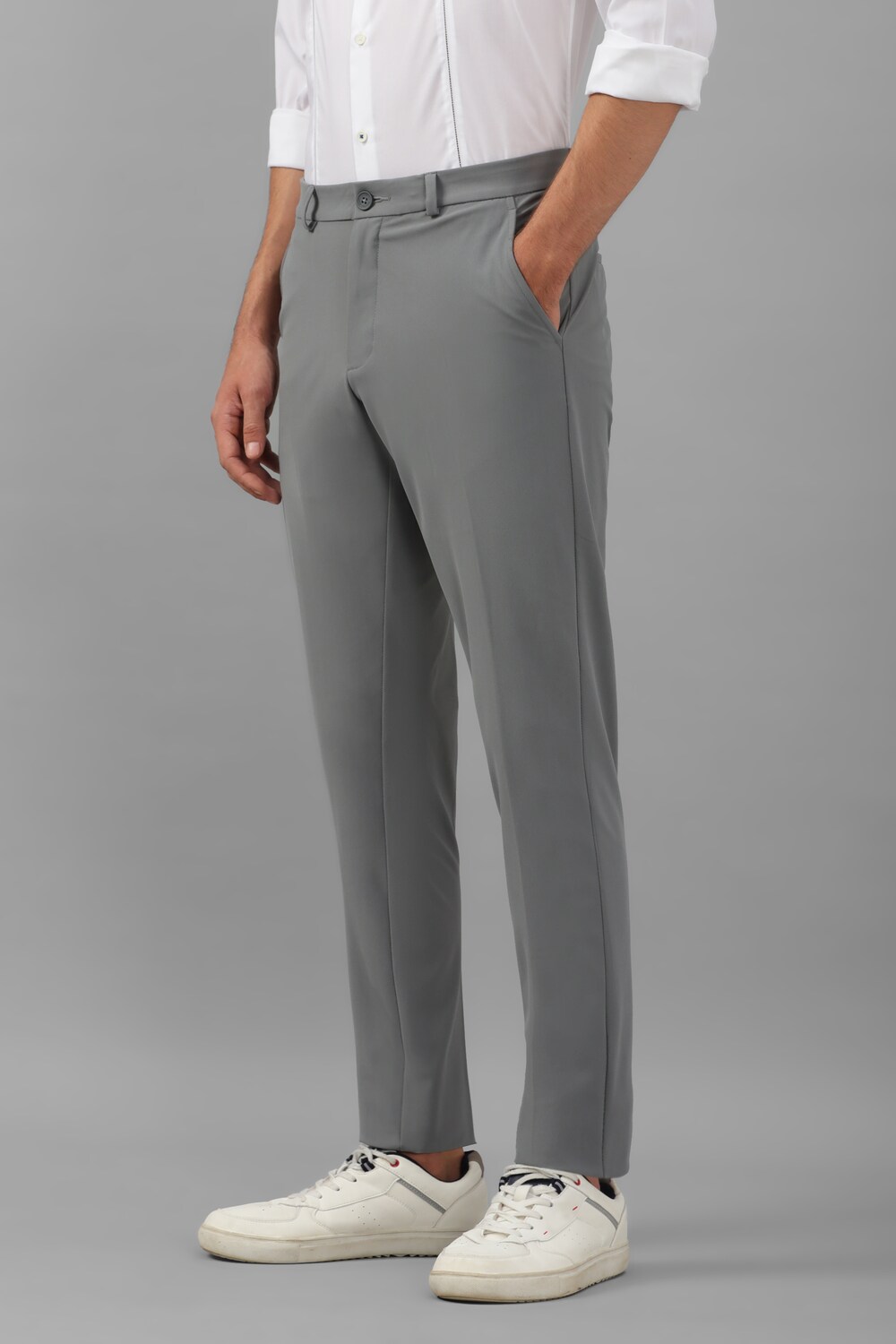 42016-men-grey-slim-fit-solid-flat-front-casual-trousers-grey-1.jpg