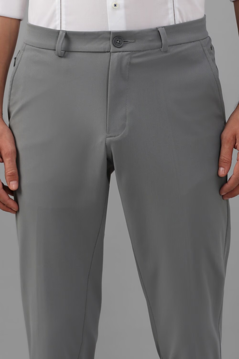 42016-men-grey-slim-fit-solid-flat-front-casual-trousers-grey-1.jpg