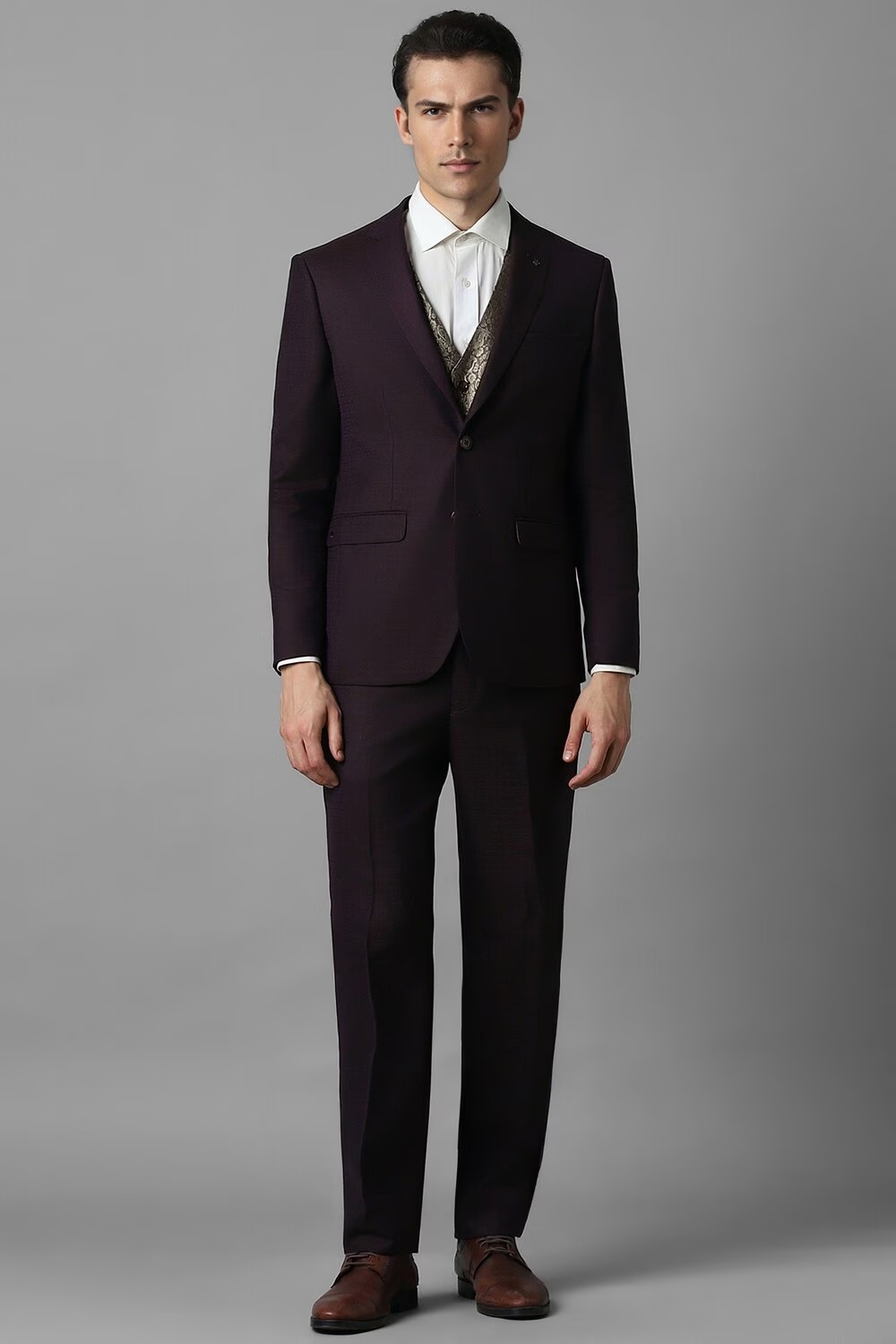 Men Maroon Slim Fit Textured Formal Three Piece Suit-Maroon