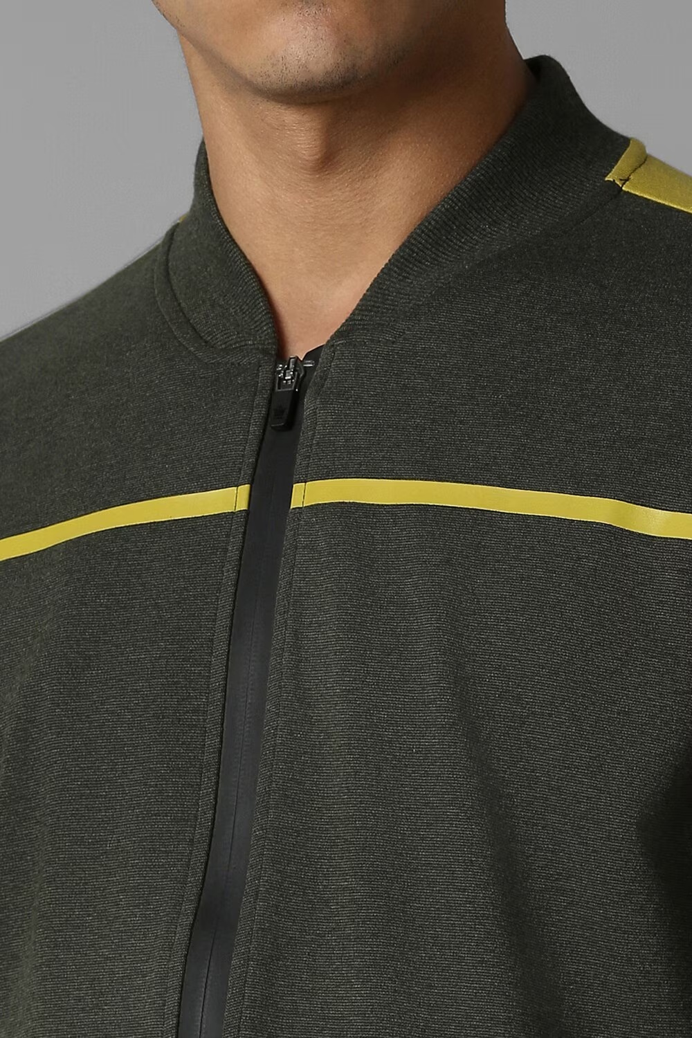 42107-men-casual-olive-print-sweatshirt-olive-1.jpg