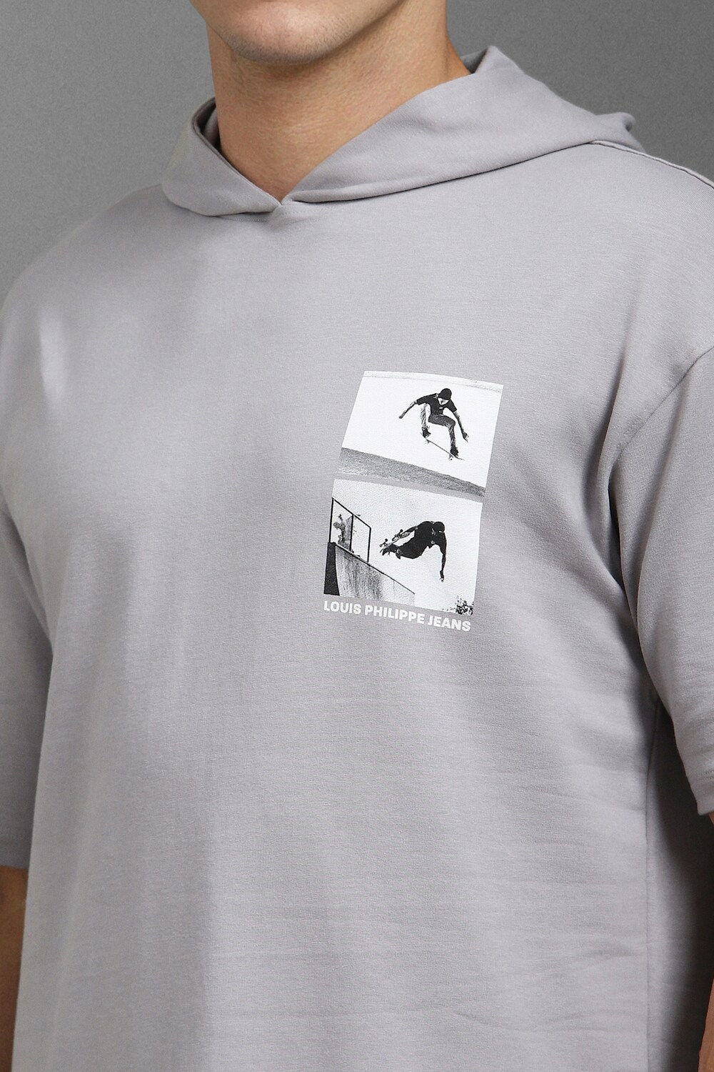 42303-men-grey-graphic-print-stylized-neck-t-shirt-grey-1.jpg