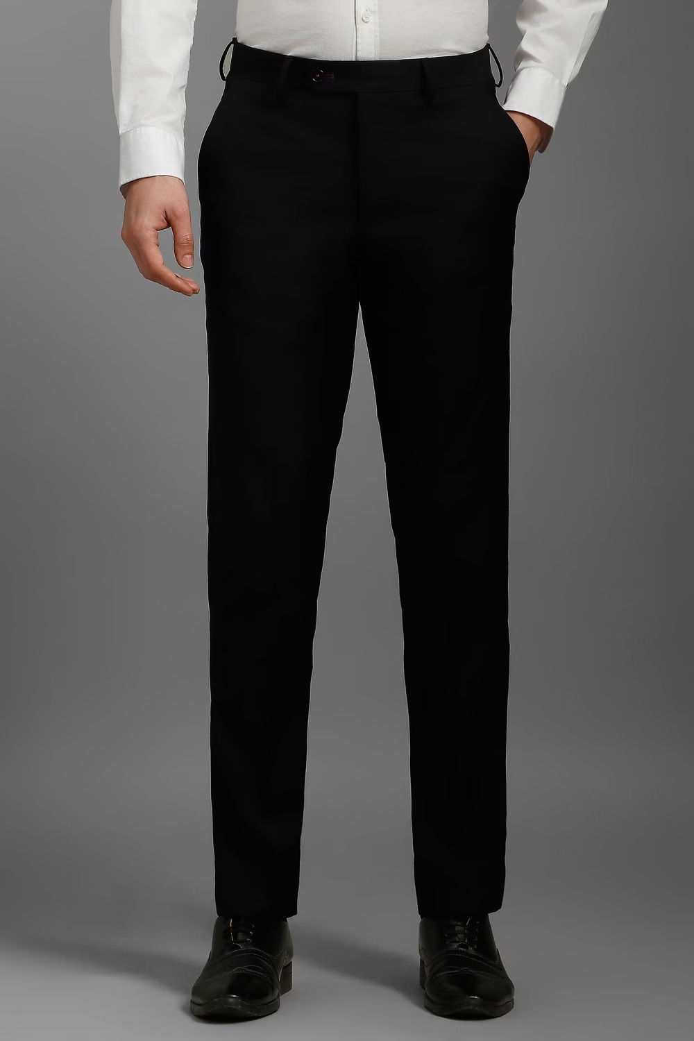 42464-men-black-slim-fit-textured-flat-front-formal-trousers-black-1.jpg