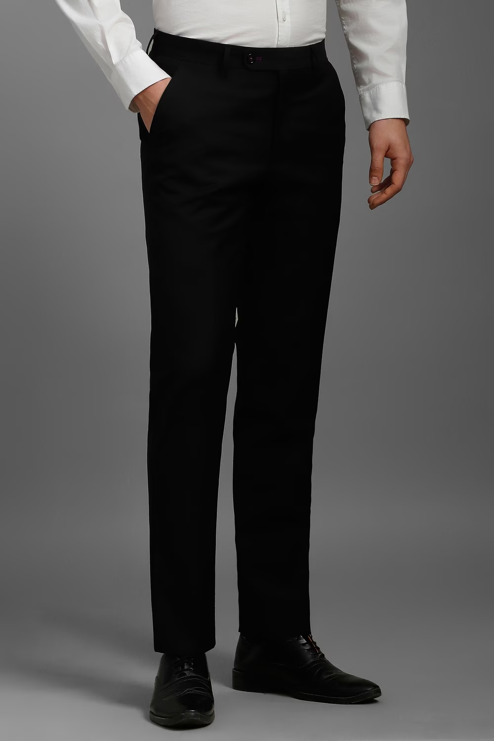 42464-men-black-slim-fit-textured-flat-front-formal-trousers-black-1.jpg