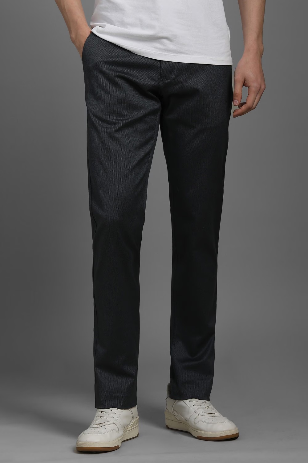 Men Grey Textured Flat Front Casual Trousers-Grey