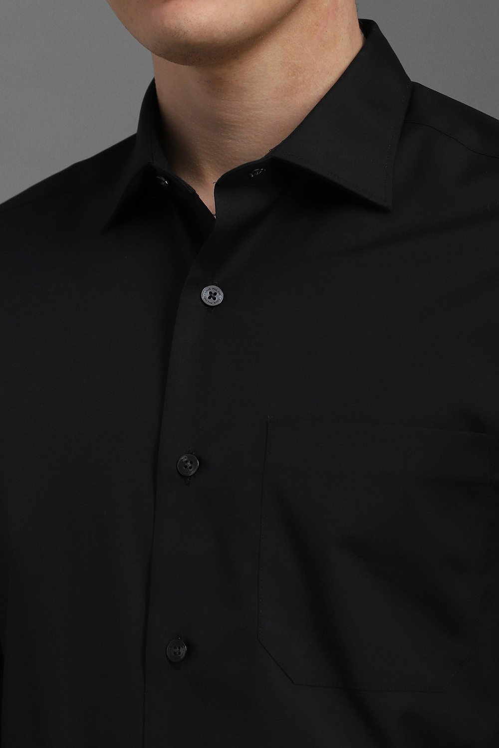 42604-men-black-classic-fit-solid-full-sleeves-formal-shirt-black-1.jpg