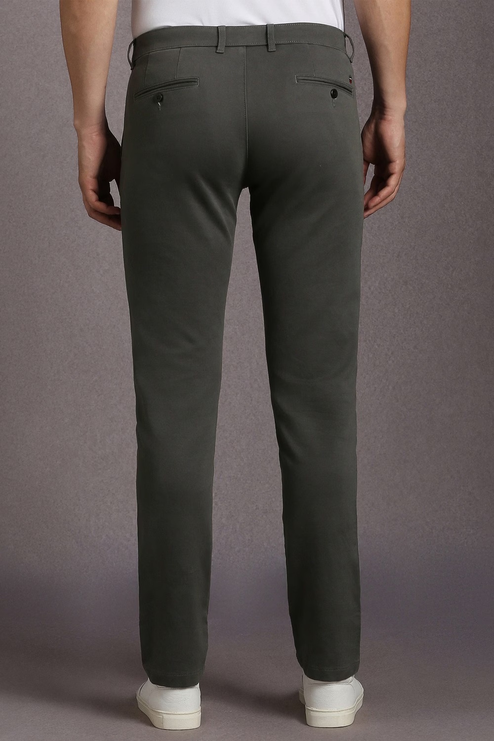 42720-men-grey-solid-flat-front-casual-trousers-grey-1.jpg