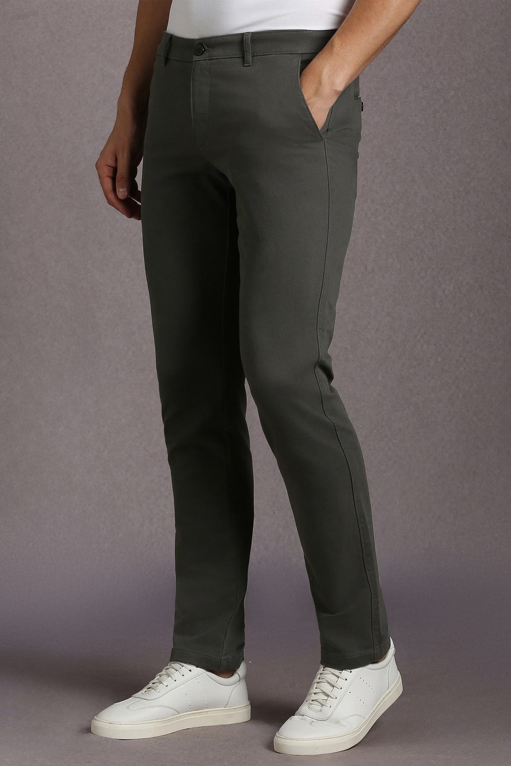 42720-men-grey-solid-flat-front-casual-trousers-grey-1.jpg