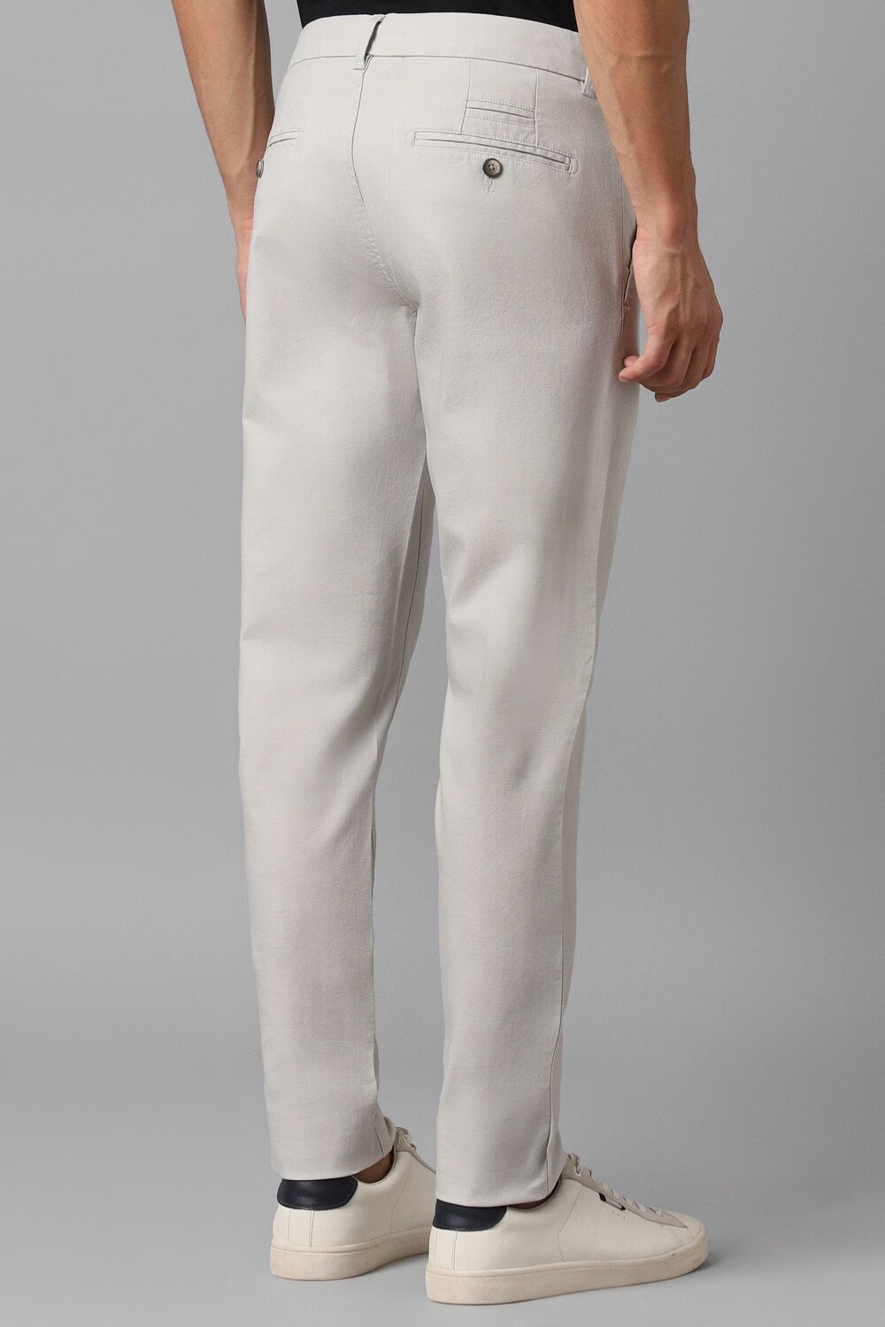 42746-men-grey-contemporary-fit-solid-flat-front-casual-trousers-grey-1.jpg