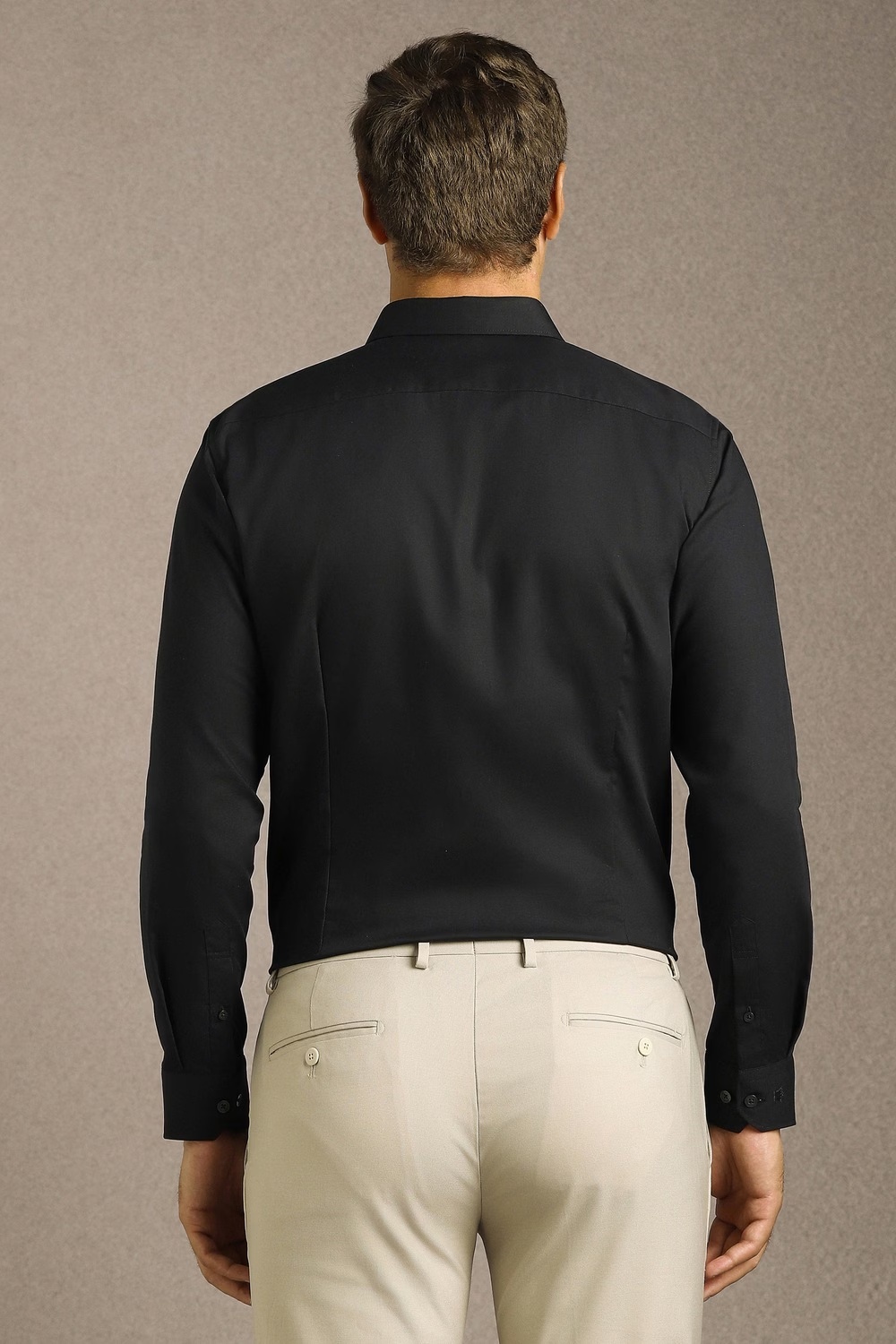 42778-men-black-solid-full-sleeves-formal-shirt-black-1.jpg