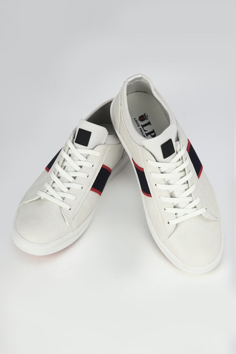Men White Lace Up Shoes-White