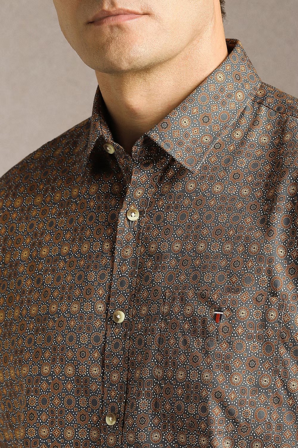 43883-men-grey-print-full-sleeves-casual-shirt-grey-1.jpg