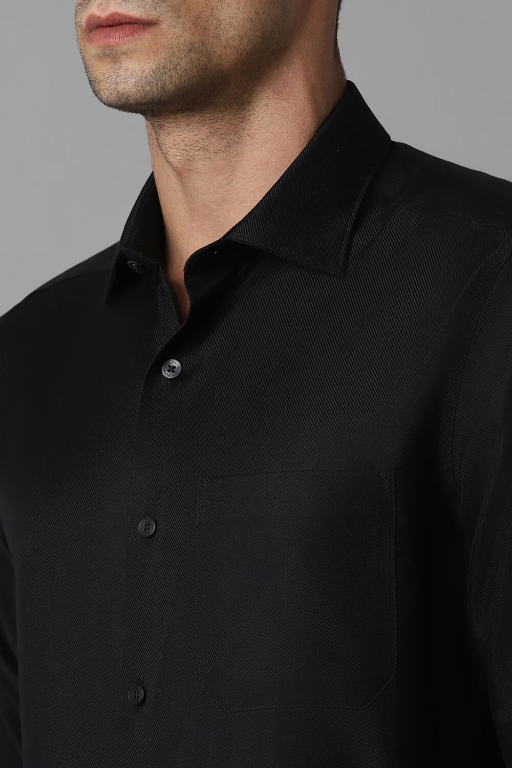 44035-men-black-classic-fit-solid-full-sleeves-formal-shirt-black-1.jpg