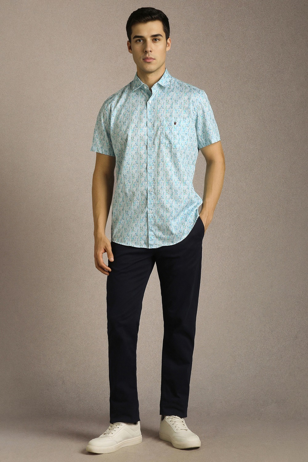 4408-men-light-blue-print-half-sleeves-casual-shirt-light-blue-1.jpg