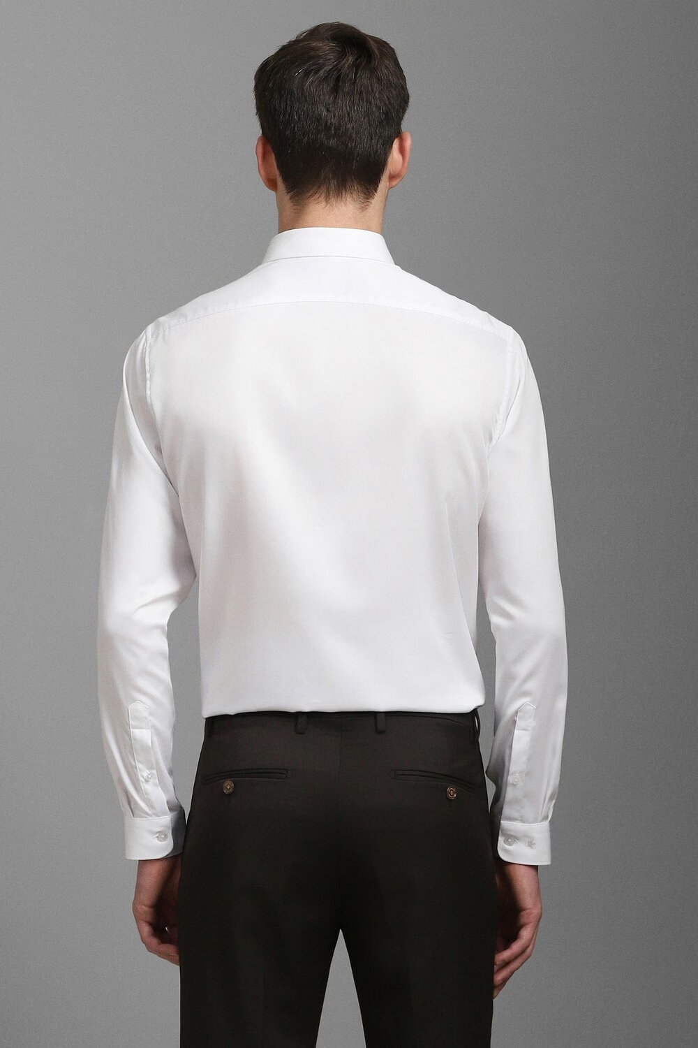 44674-men-white-classic-fit-solid-full-sleeves-casual-shirt-white-1.jpg
