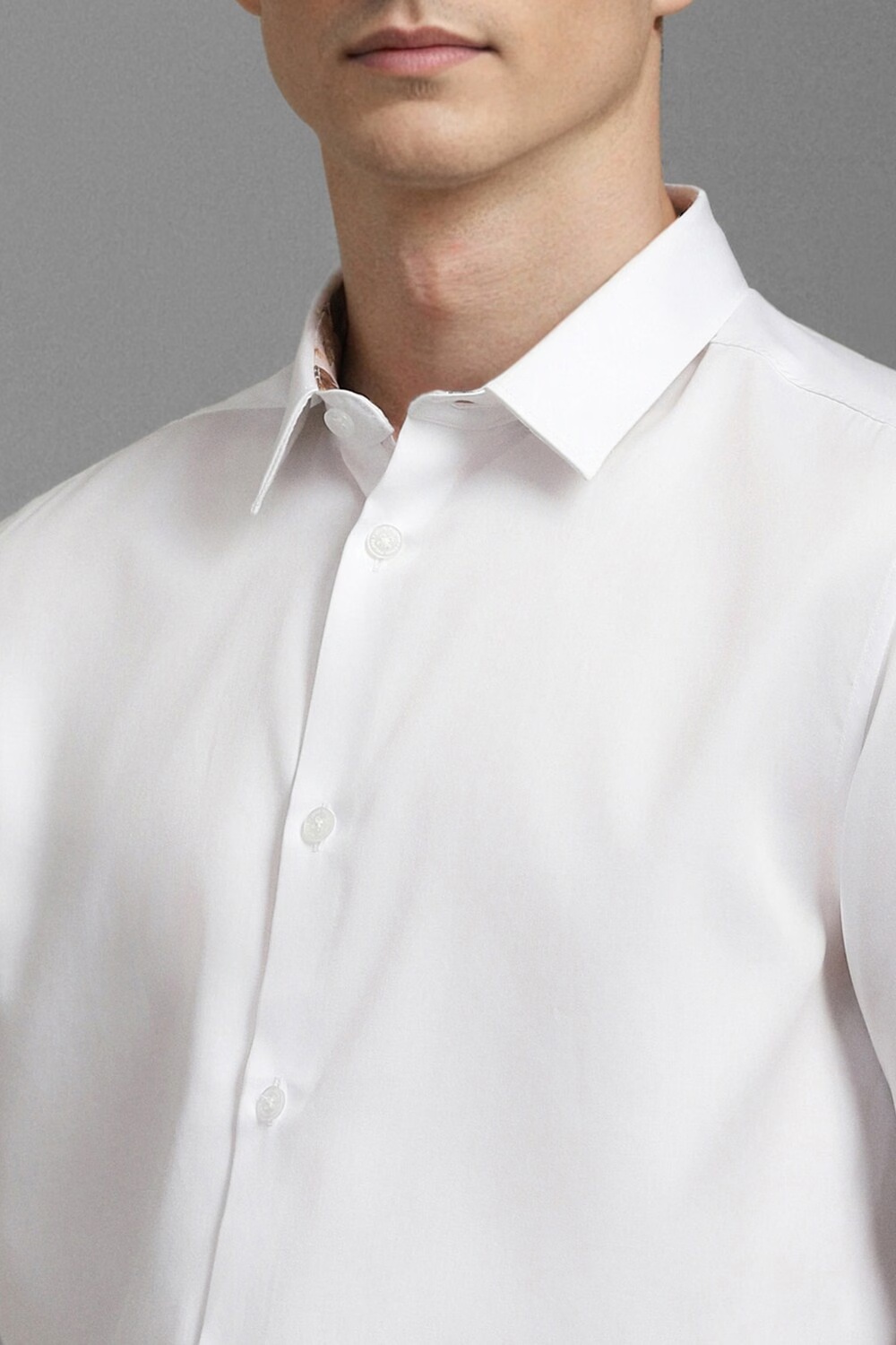 44674-men-white-classic-fit-solid-full-sleeves-casual-shirt-white-1.jpg