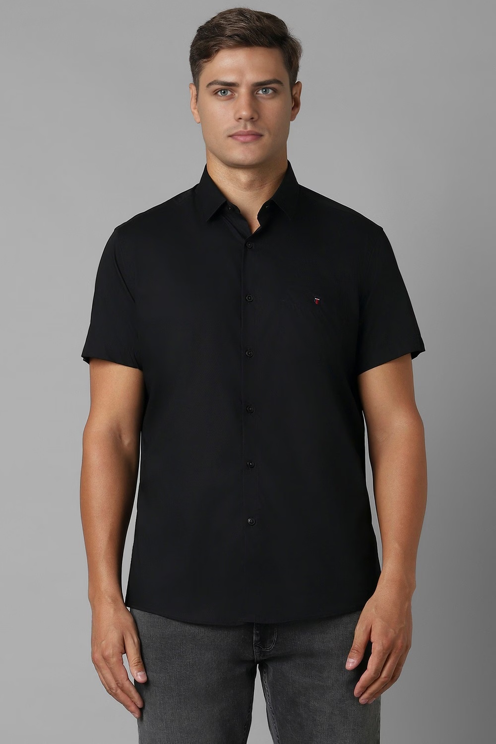 Men Black Solid Half Sleeves Casual Shirt-Black