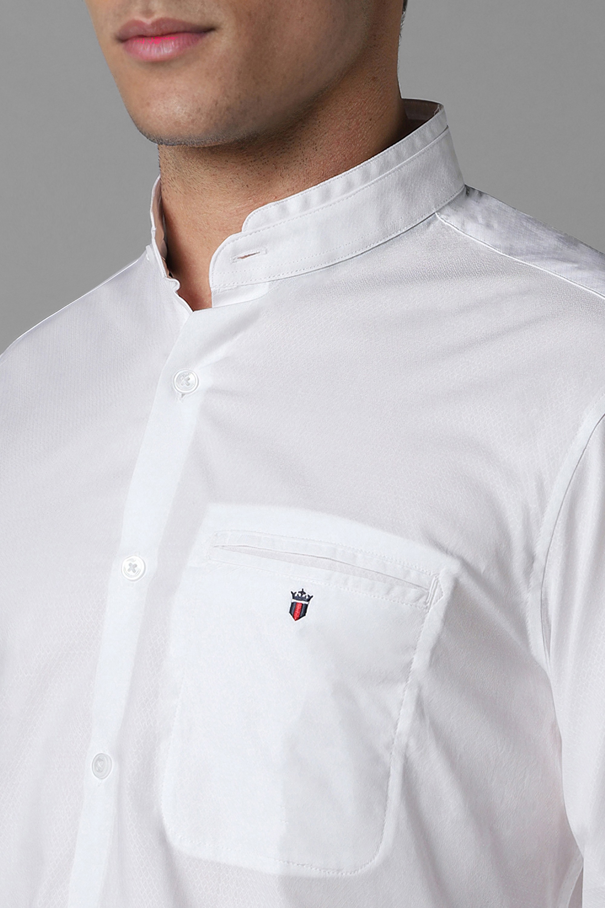 4536-men-white-slim-fit-solid-full-sleeves-casual-shirt-white-1.jpg