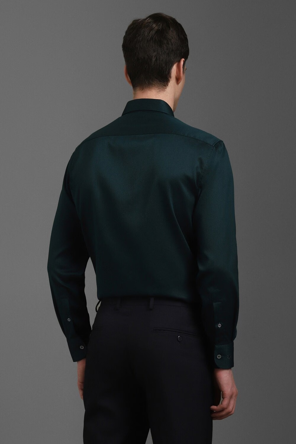 45461-men-green-classic-fit-textured-full-sleeves-formal-shirt-green-1.jpg