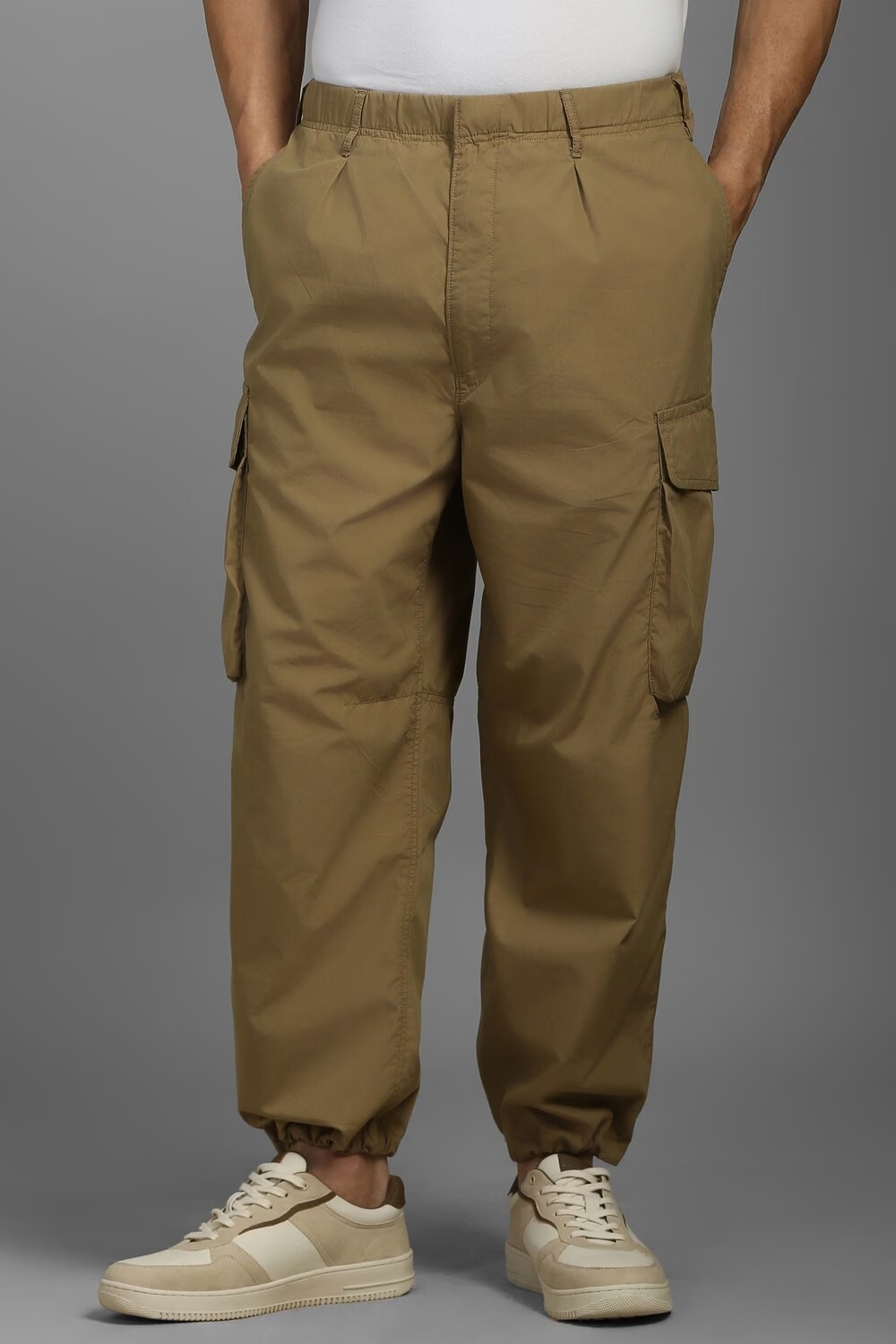 Men Khaki Regular Fit Solid Pleated Casual Parachute Cargo Trousers-Khaki