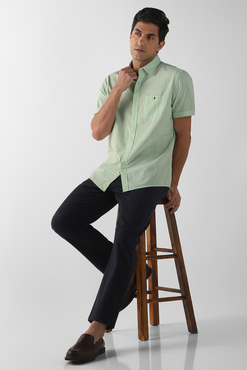 45779-men-green-textured-half-sleeves-casual-shirt-green-1.jpg