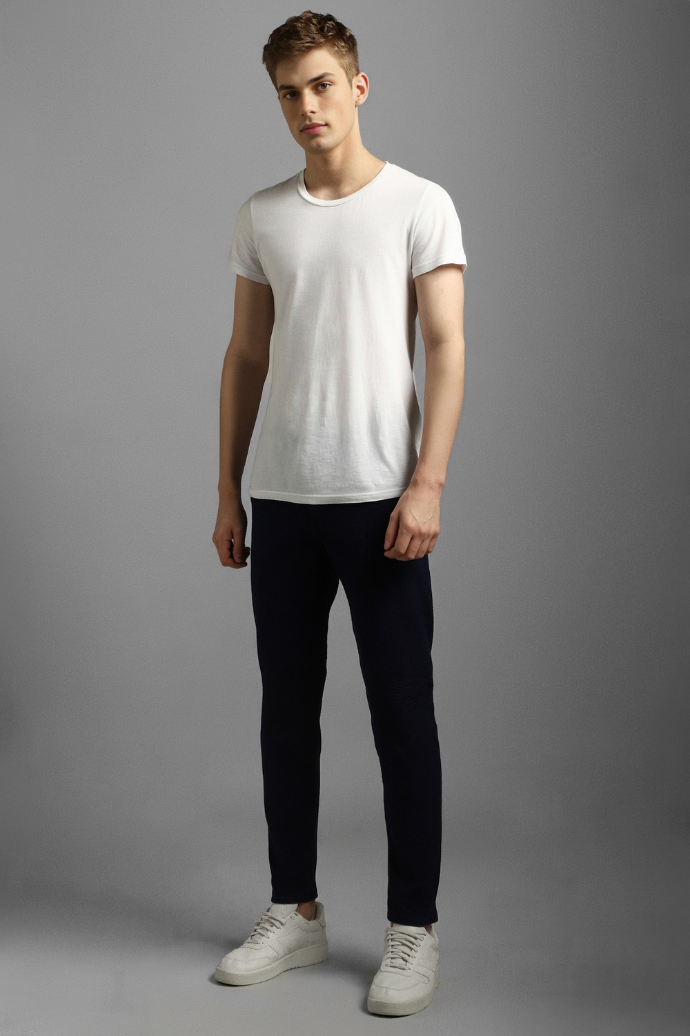 45897-men-navy-dark-slim-fit-jeans-navy-1.jpg