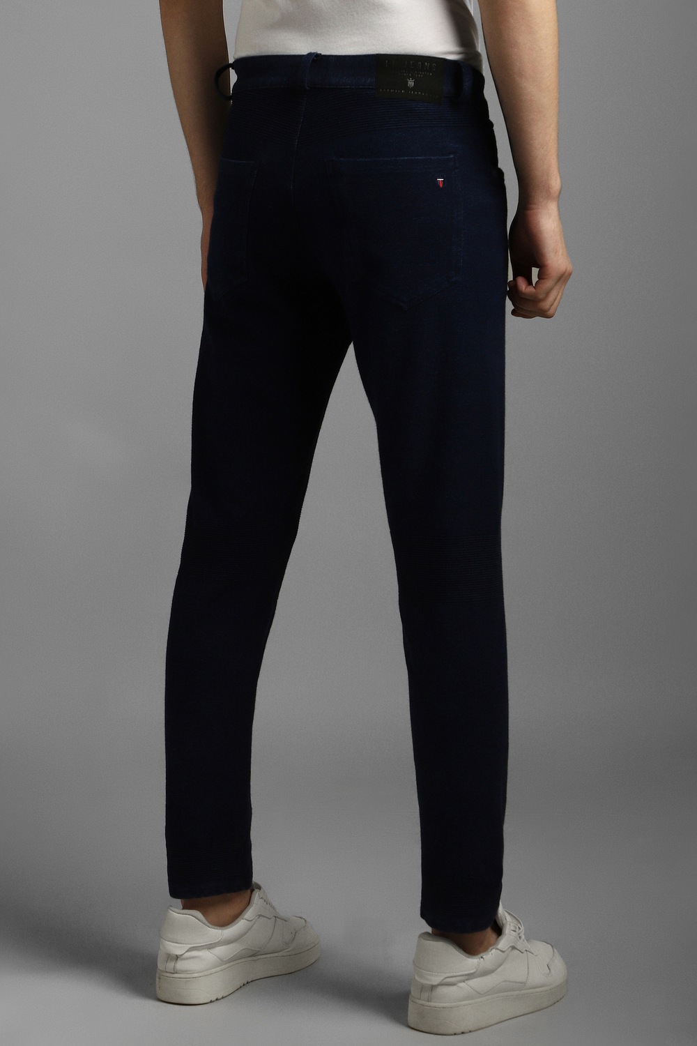 45897-men-navy-dark-slim-fit-jeans-navy-1.jpg