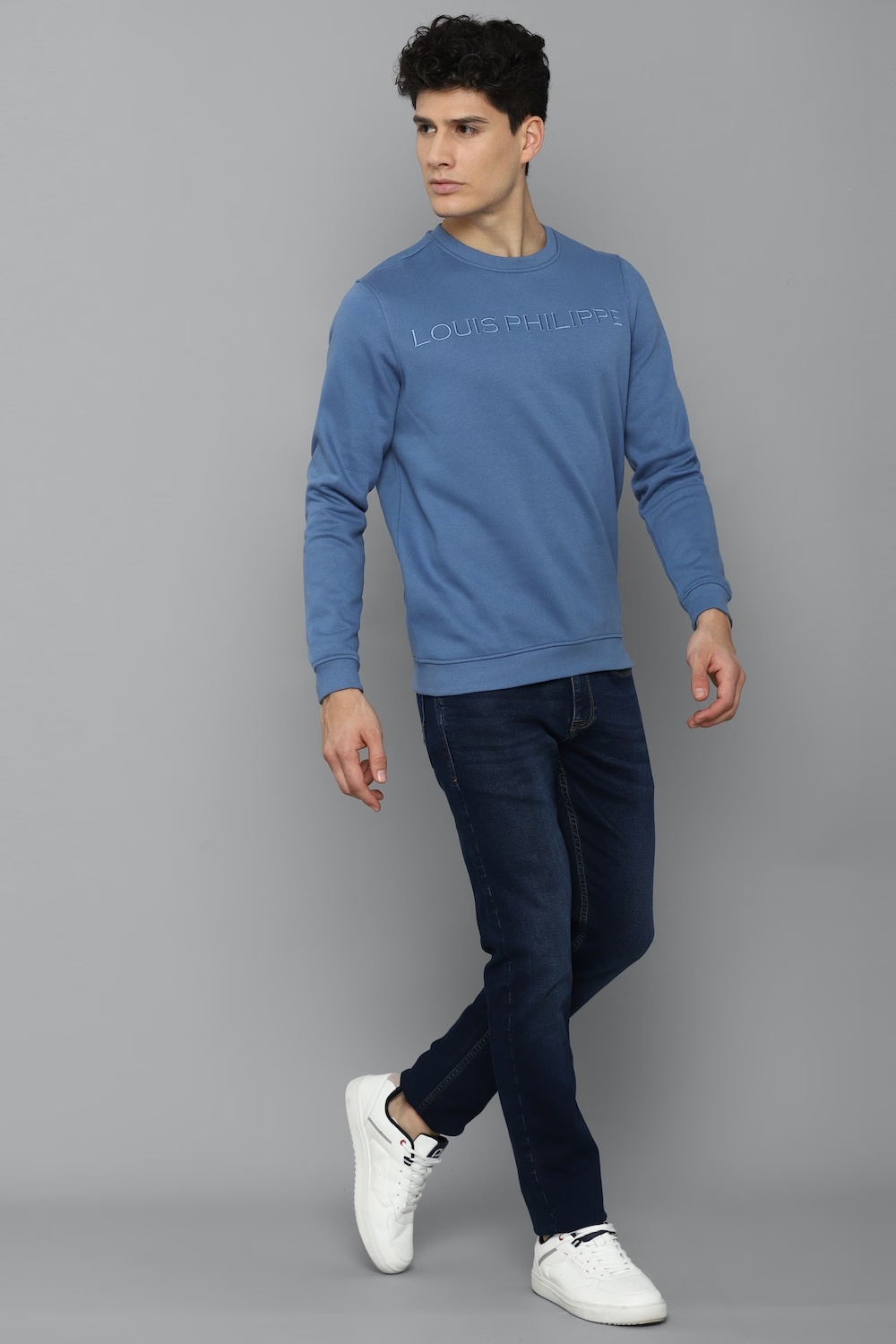 463-men-casual-blue-solid-sweatshirt-blue-1.jpg