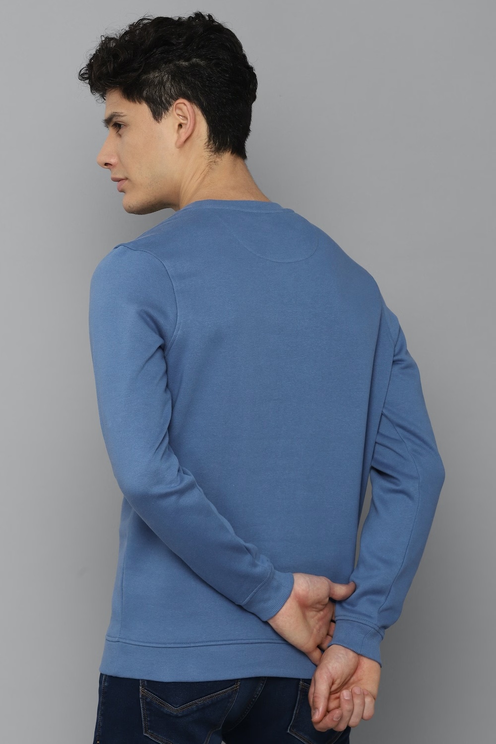 463-men-casual-blue-solid-sweatshirt-blue-1.jpg